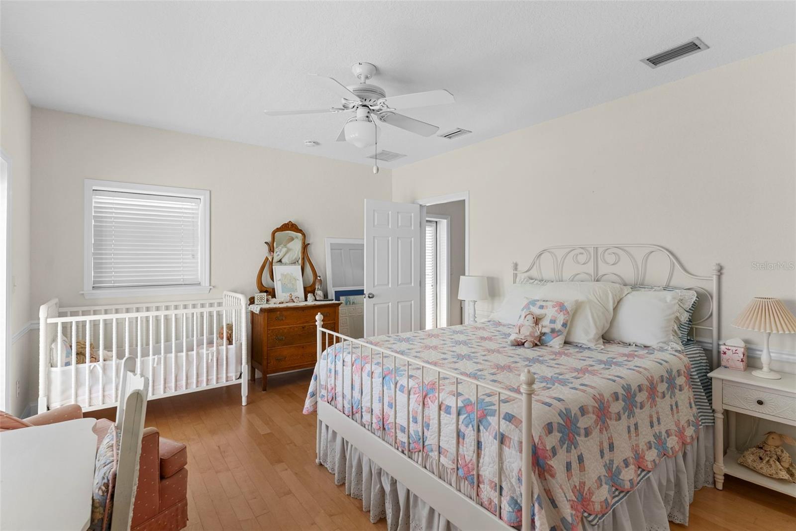 Image 38 of 57 For 11445 9th Street E