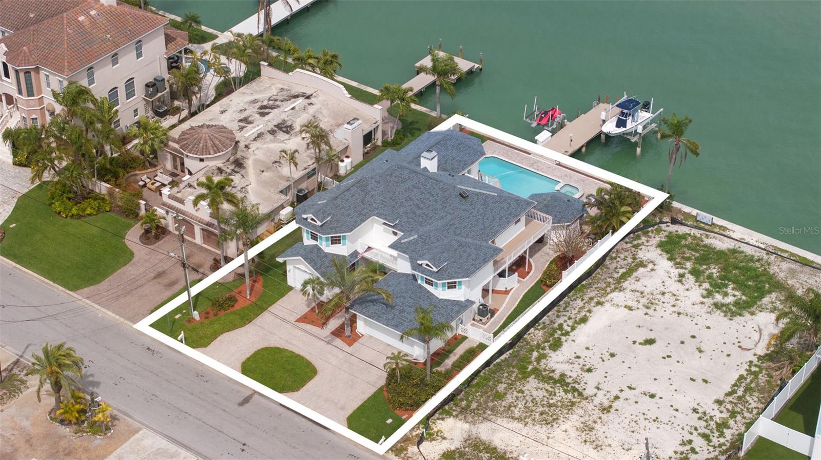 Image 8 of 57 For 11445 9th Street E