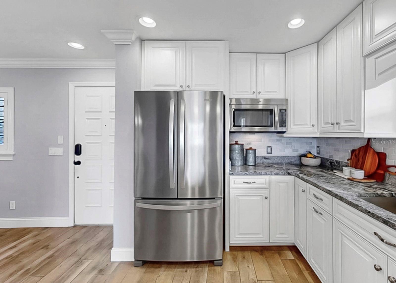 Image 35 of 99 For 626 Yardarm Drive 13