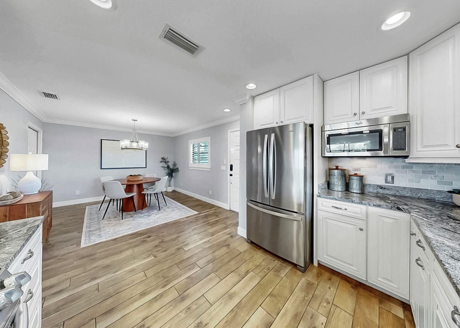 Image 40 of 99 For 626 Yardarm Drive 13