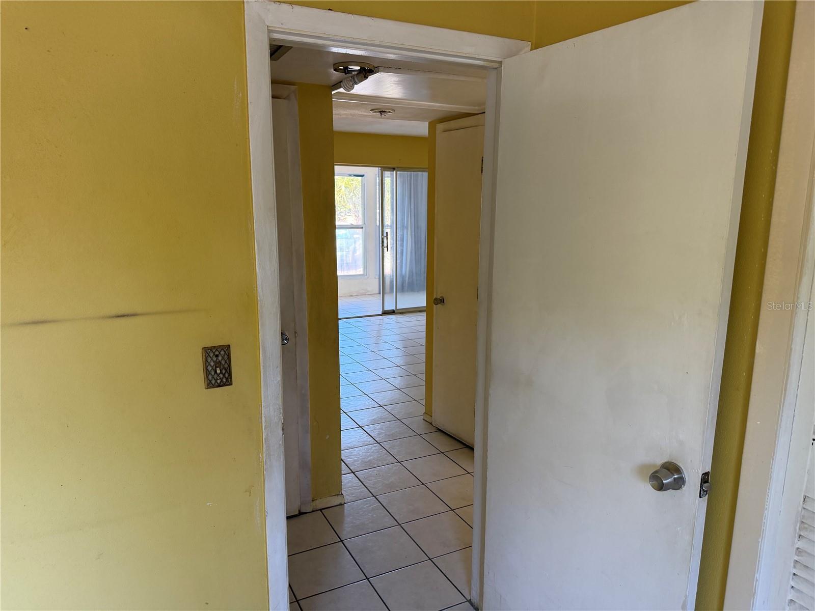 Image 12 of 26 For 1221 Drew Street A2