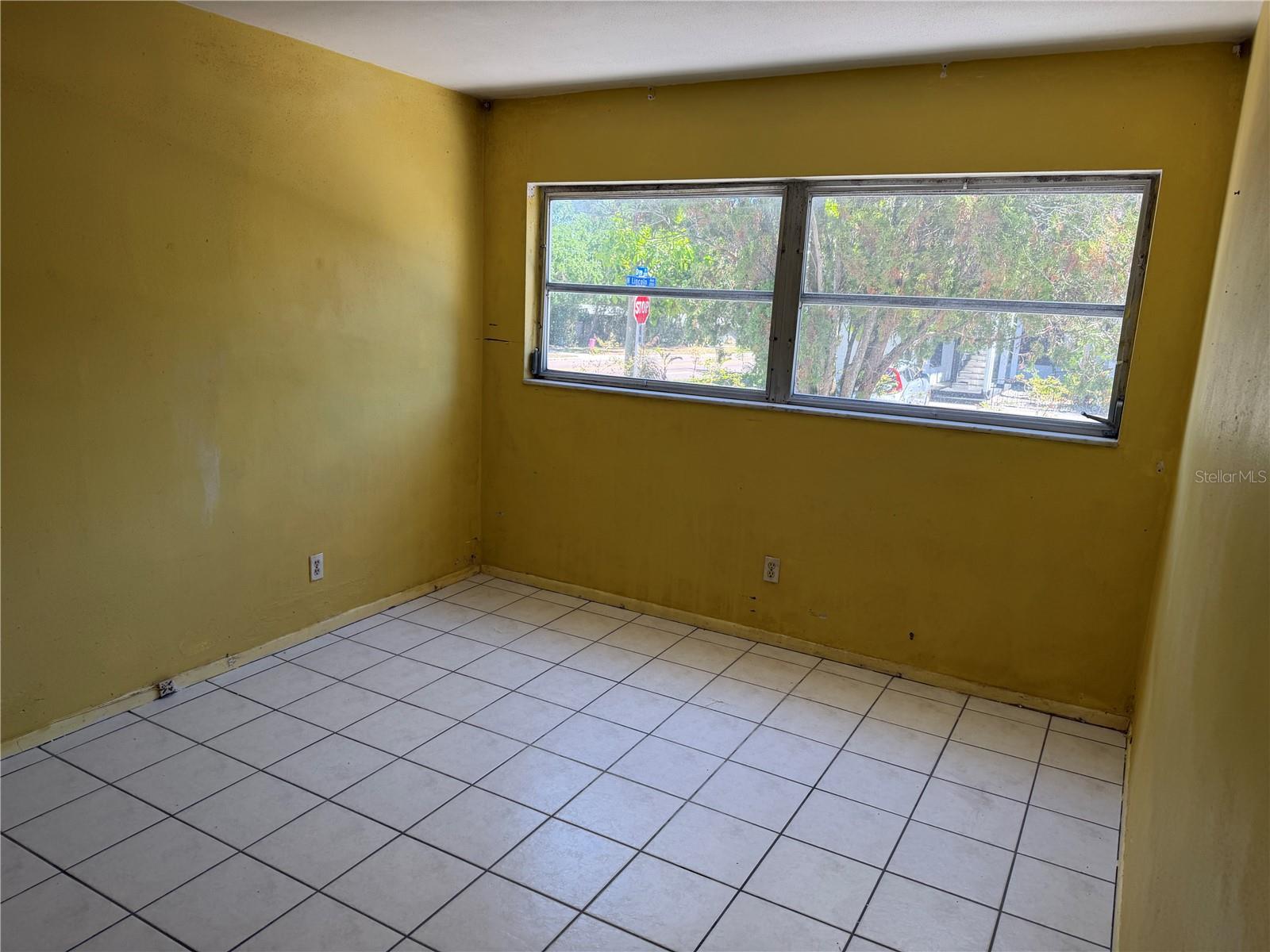 Image 18 of 26 For 1221 Drew Street A2