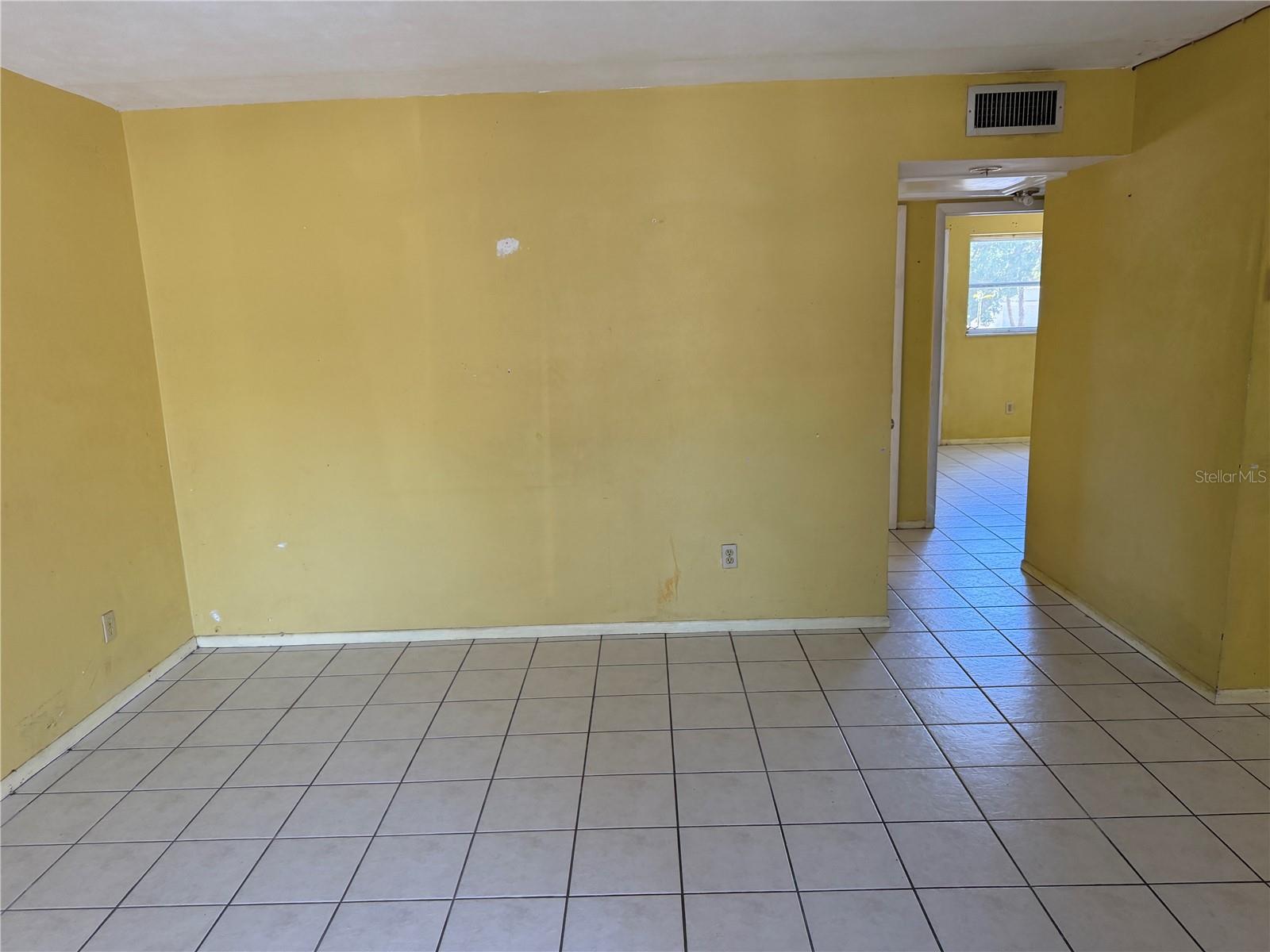 Image 19 of 26 For 1221 Drew Street A2