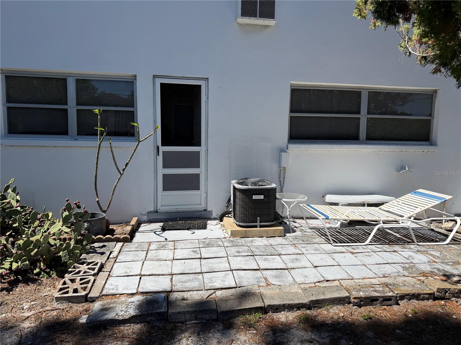 Image 4 of 26 For 1221 Drew Street A2