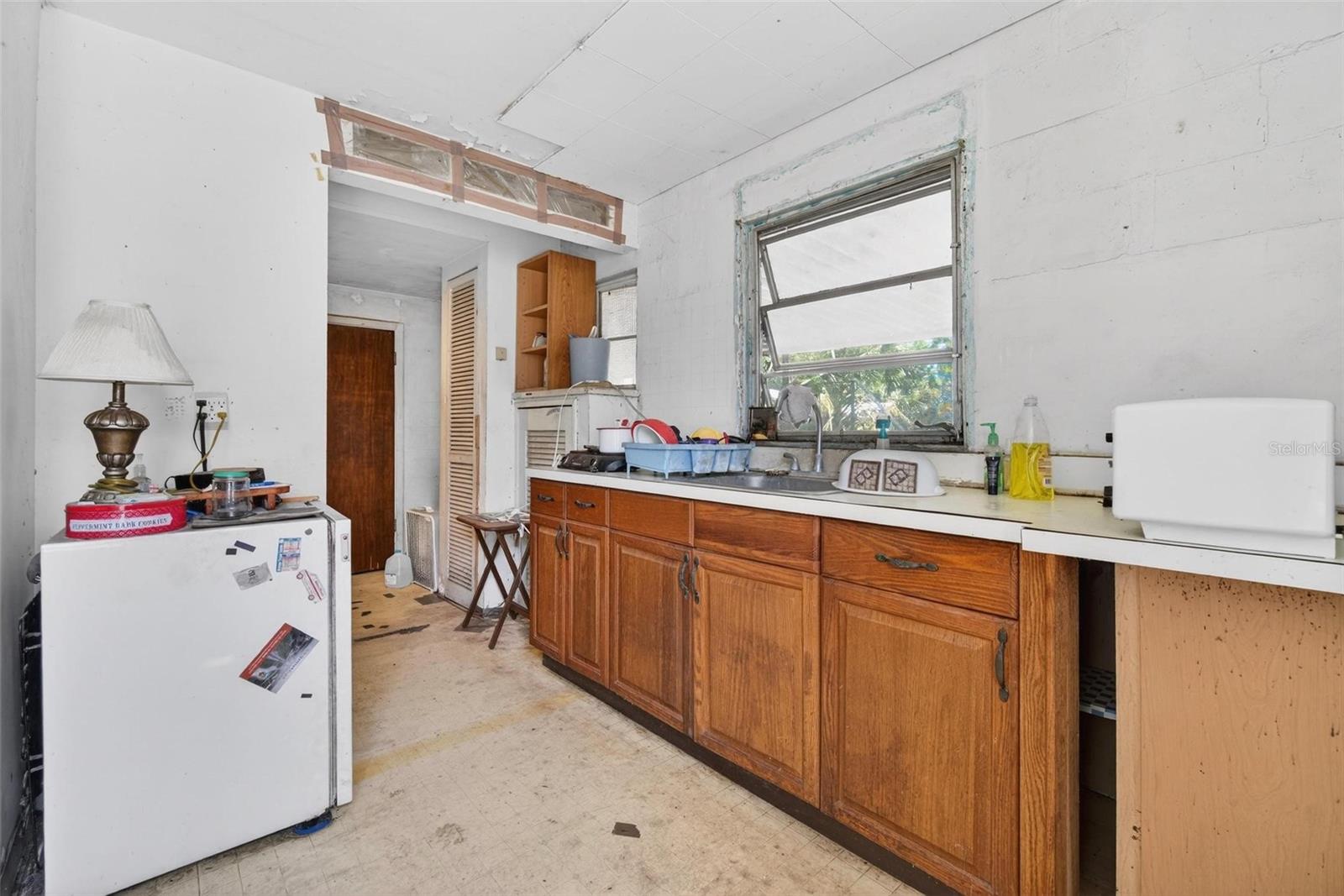 Image 5 of 14 For 7643 62nd Street N