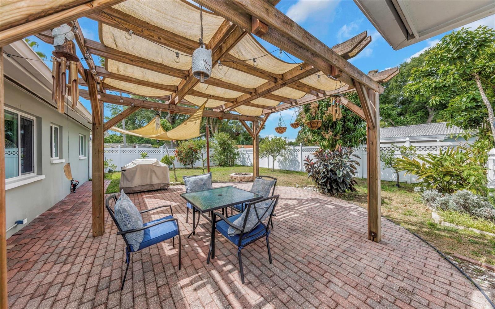 Image 17 of 32 For 2300 Tudor Lane