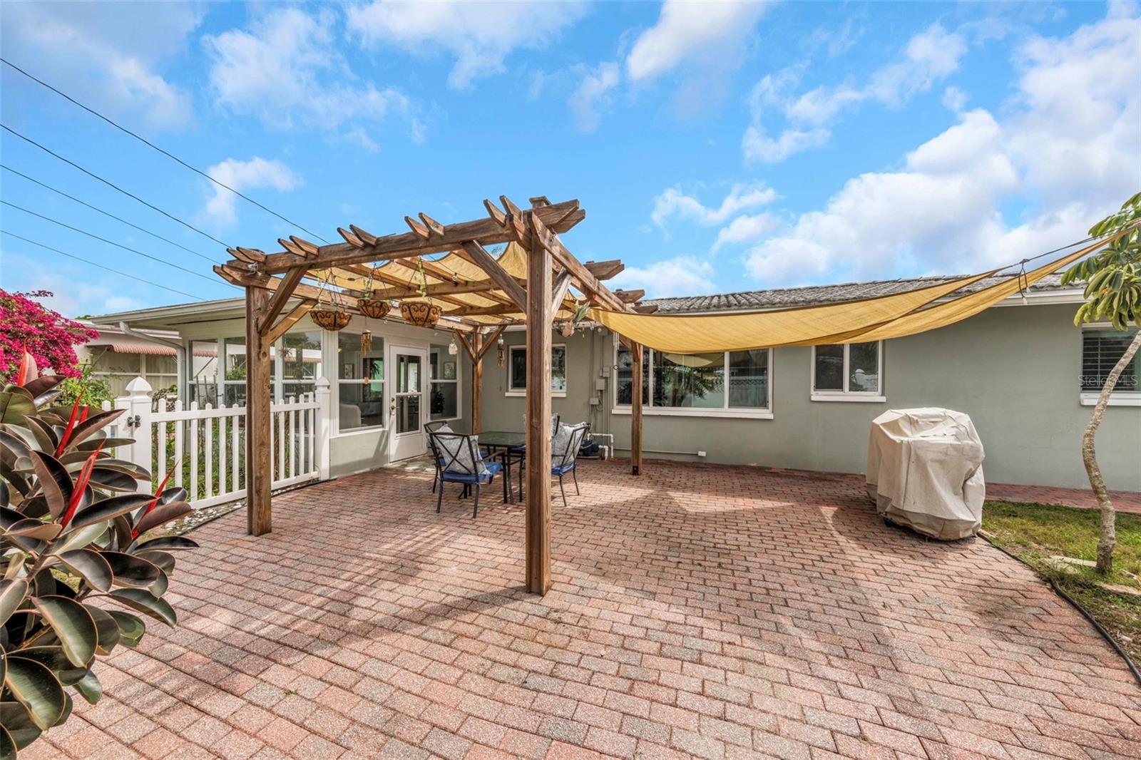 Image 19 of 32 For 2300 Tudor Lane