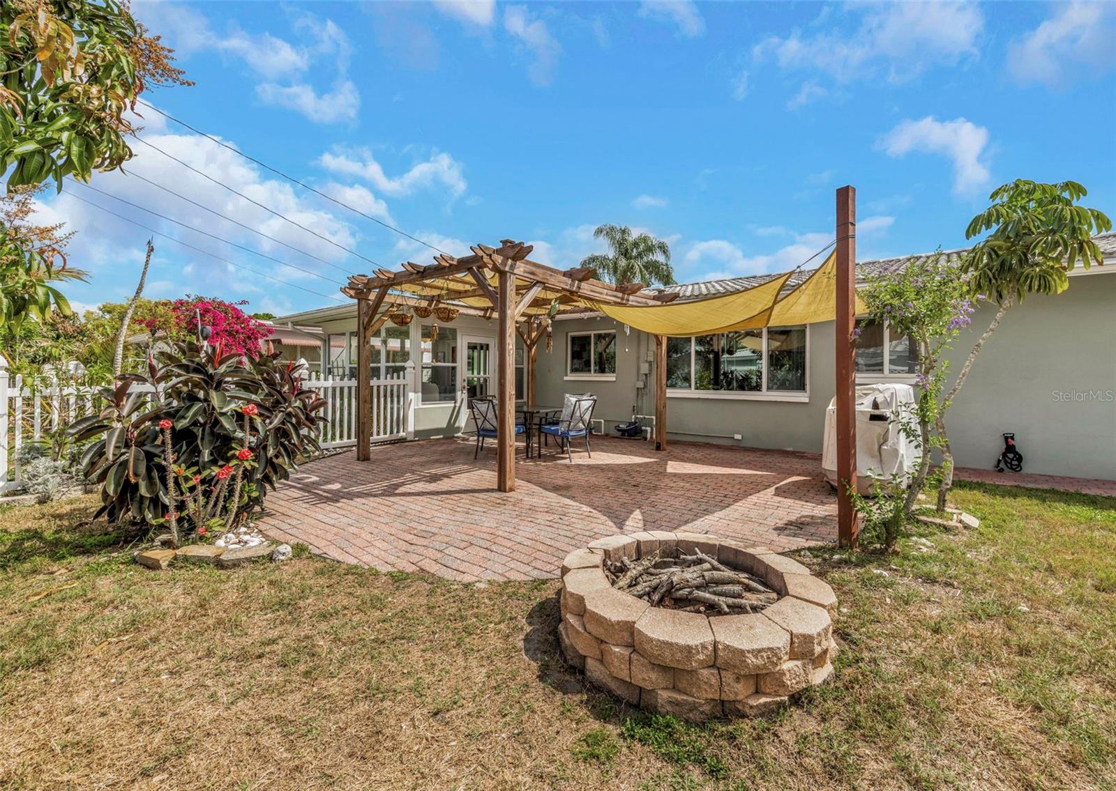 Image 20 of 32 For 2300 Tudor Lane