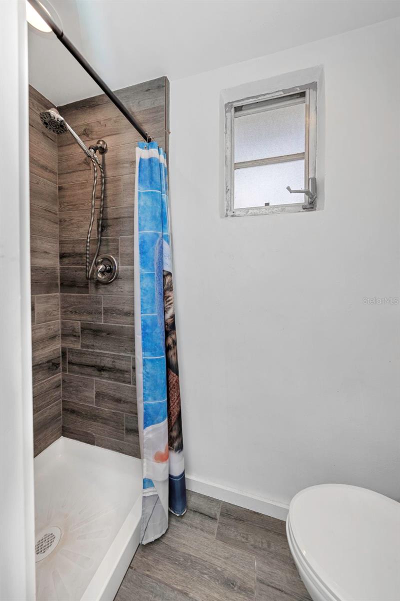 Image 27 of 32 For 2300 Tudor Lane