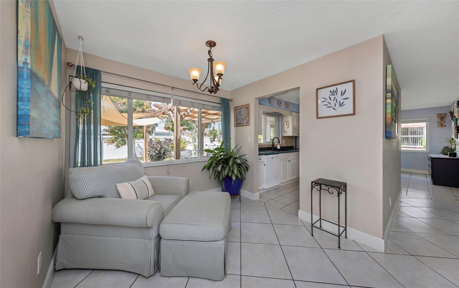 Image 7 of 32 For 2300 Tudor Lane