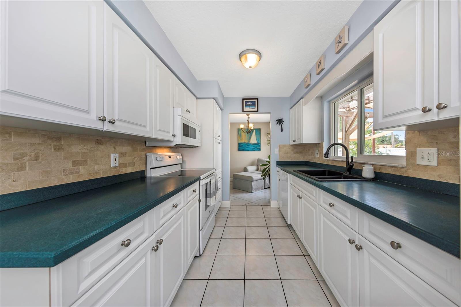 Image 9 of 32 For 2300 Tudor Lane