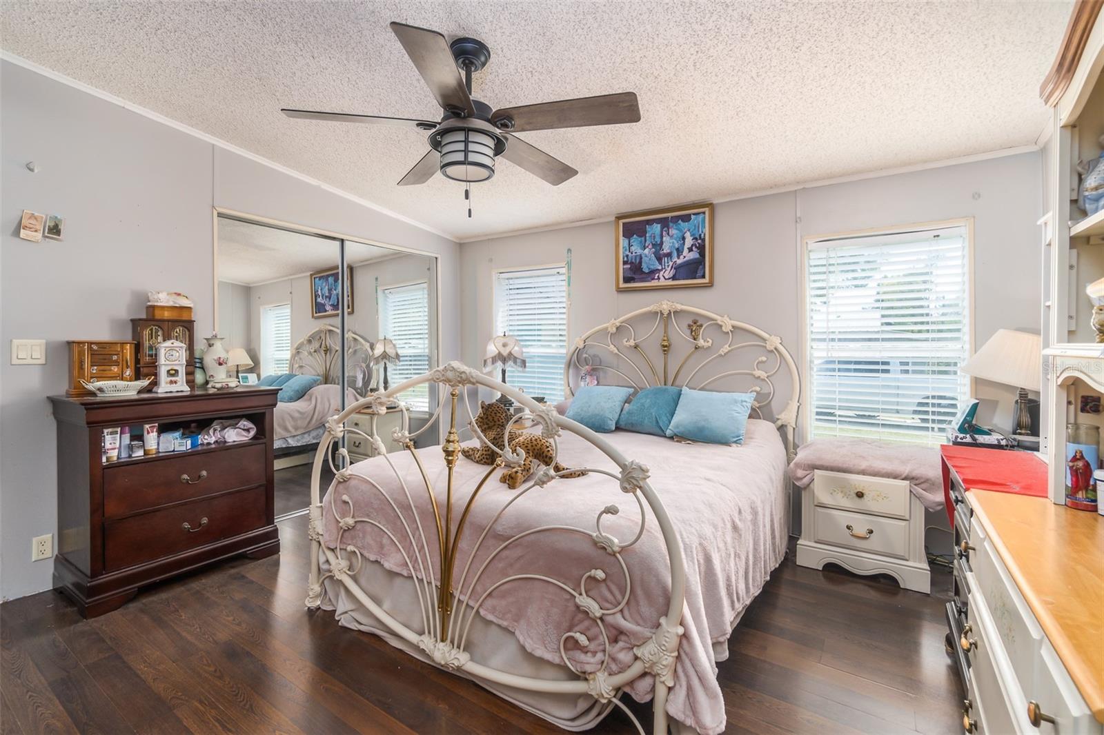 Image 13 of 27 For 14926 Douglas Street