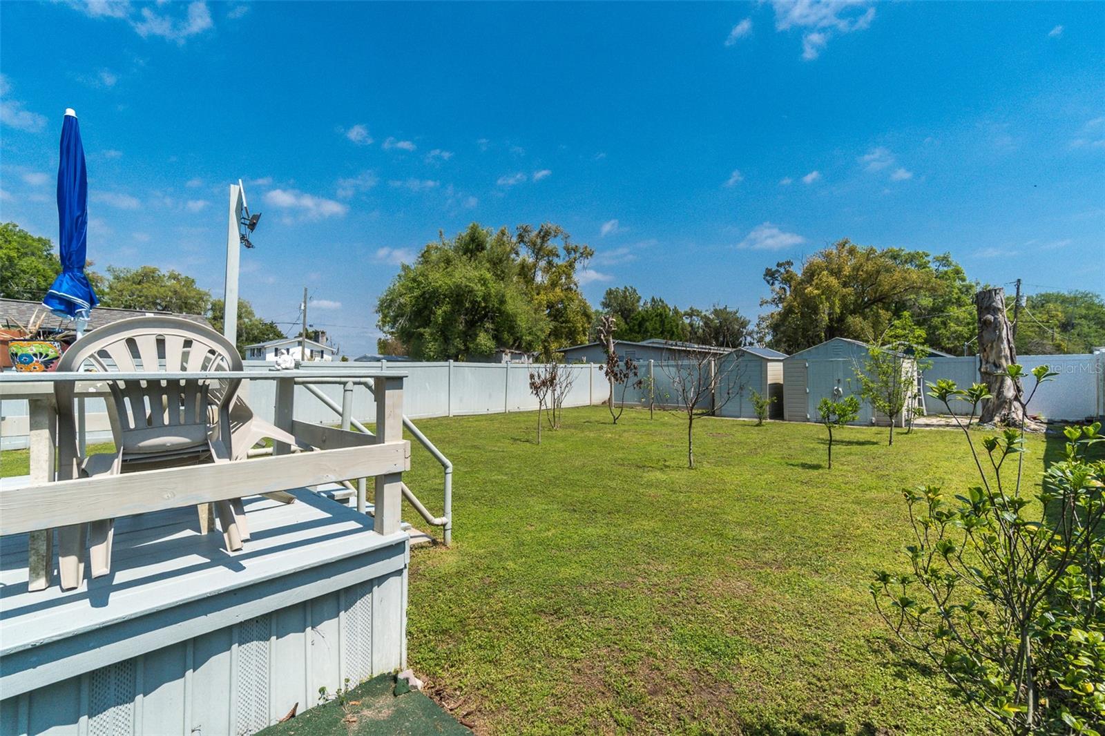 Image 23 of 27 For 14926 Douglas Street