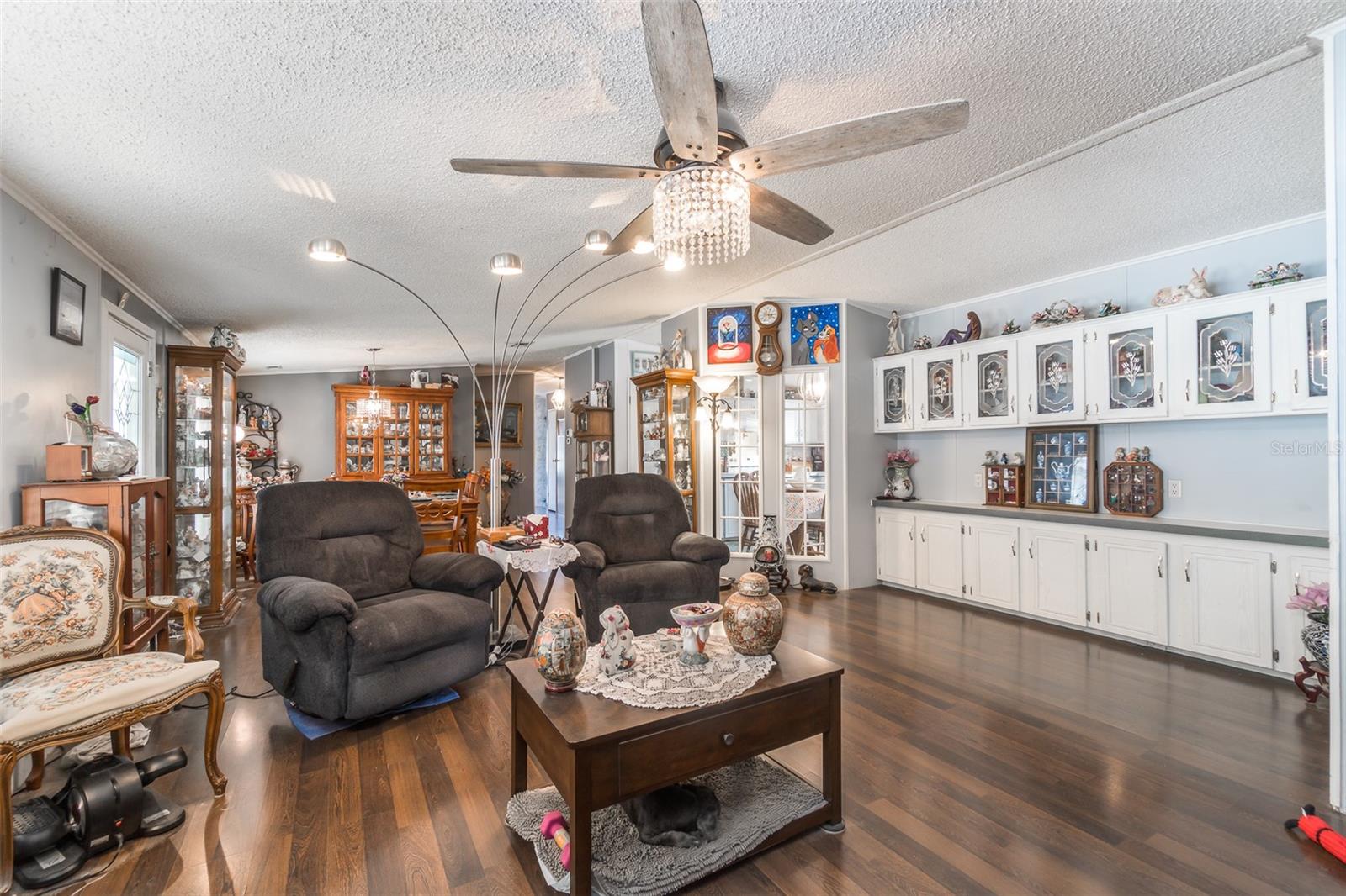 Image 7 of 27 For 14926 Douglas Street