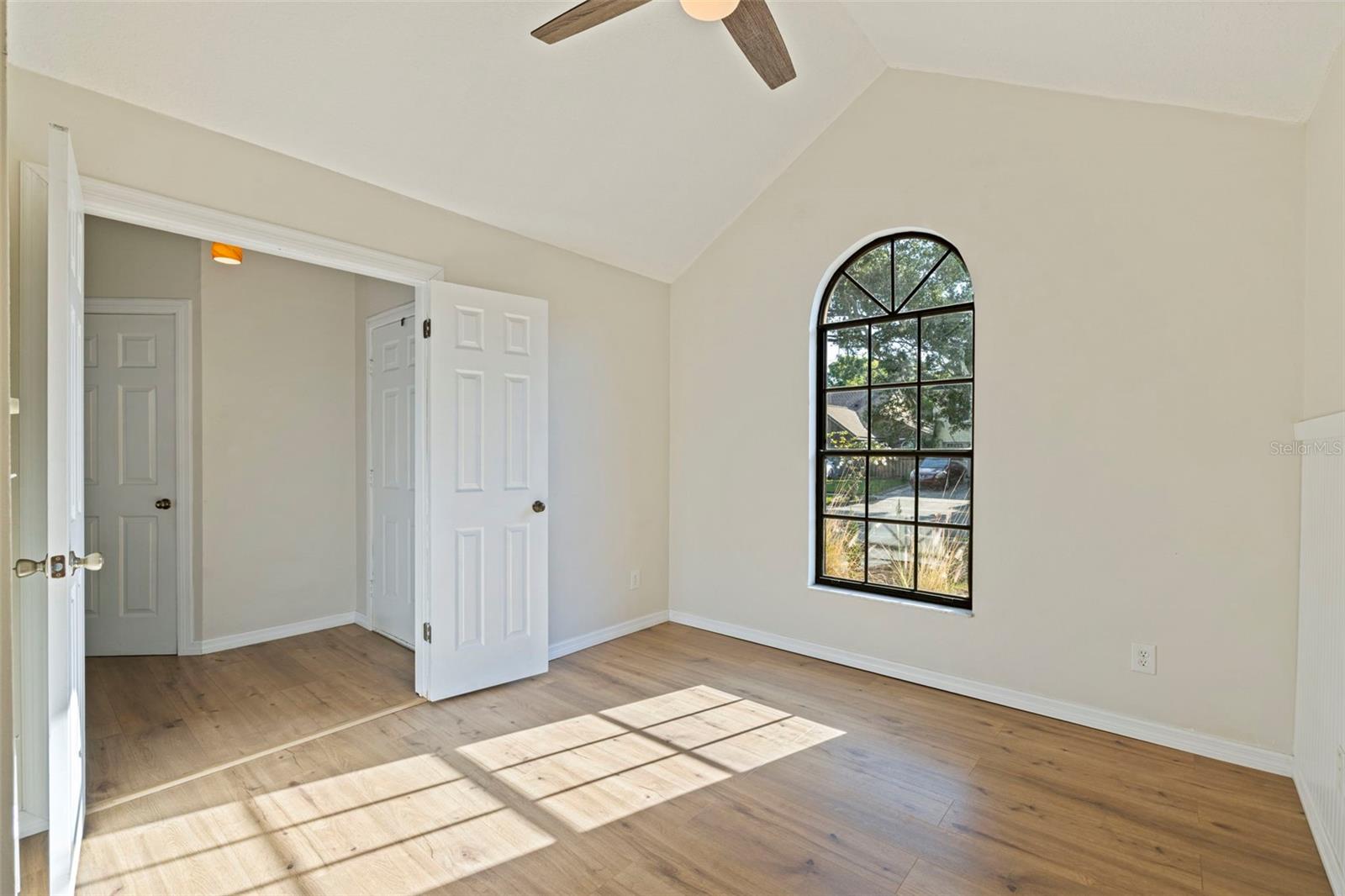 Image 18 of 35 For 3510 Greenglen Circle