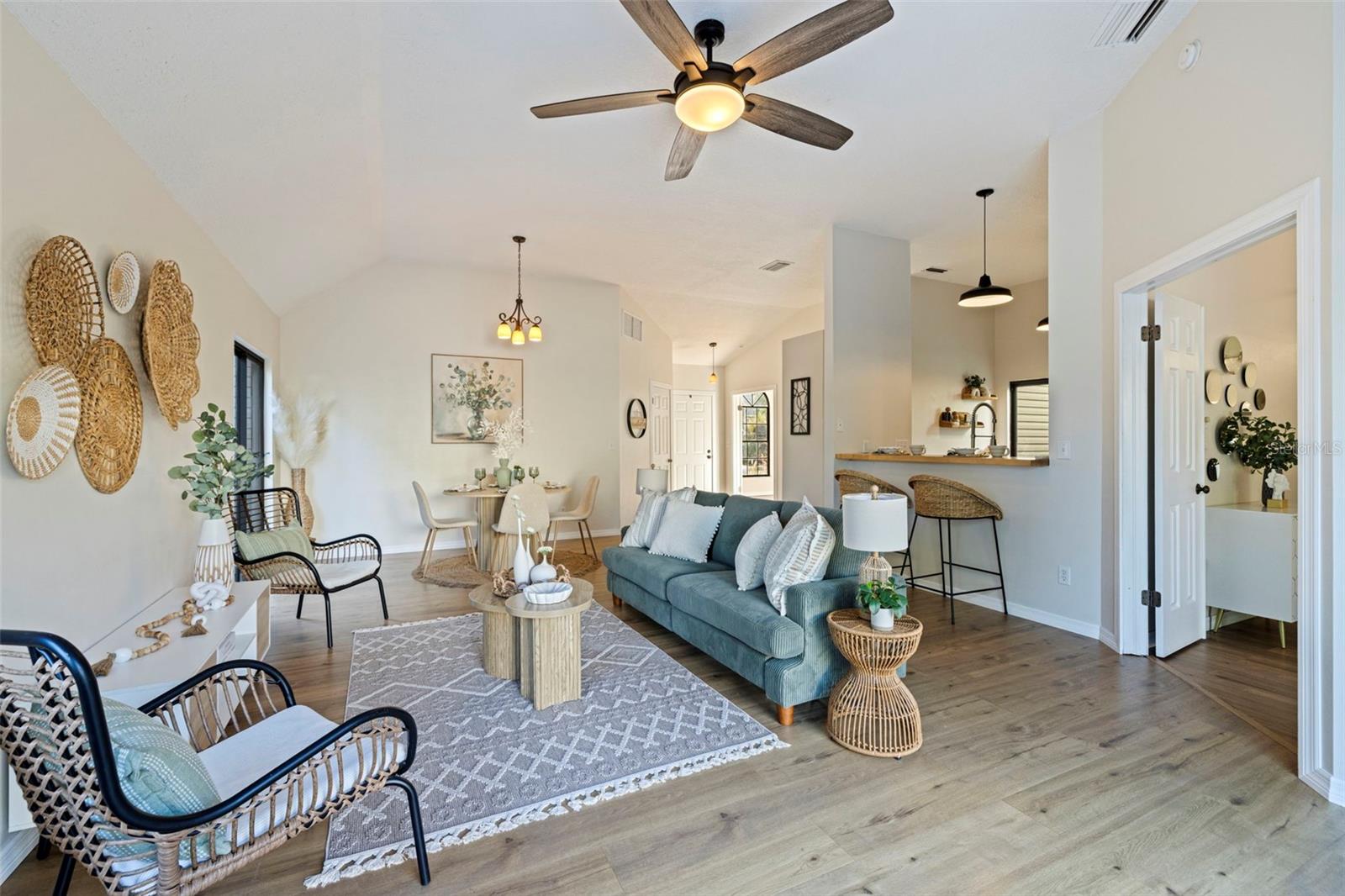 Image 6 of 35 For 3510 Greenglen Circle