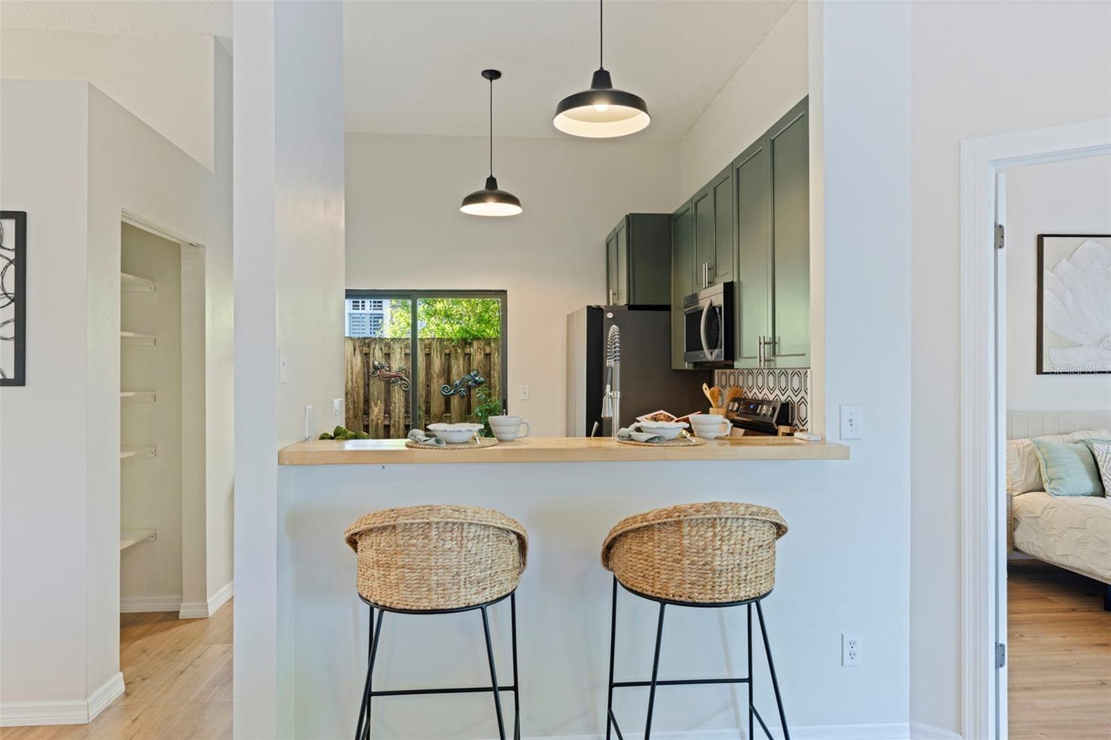 Image 7 of 35 For 3510 Greenglen Circle