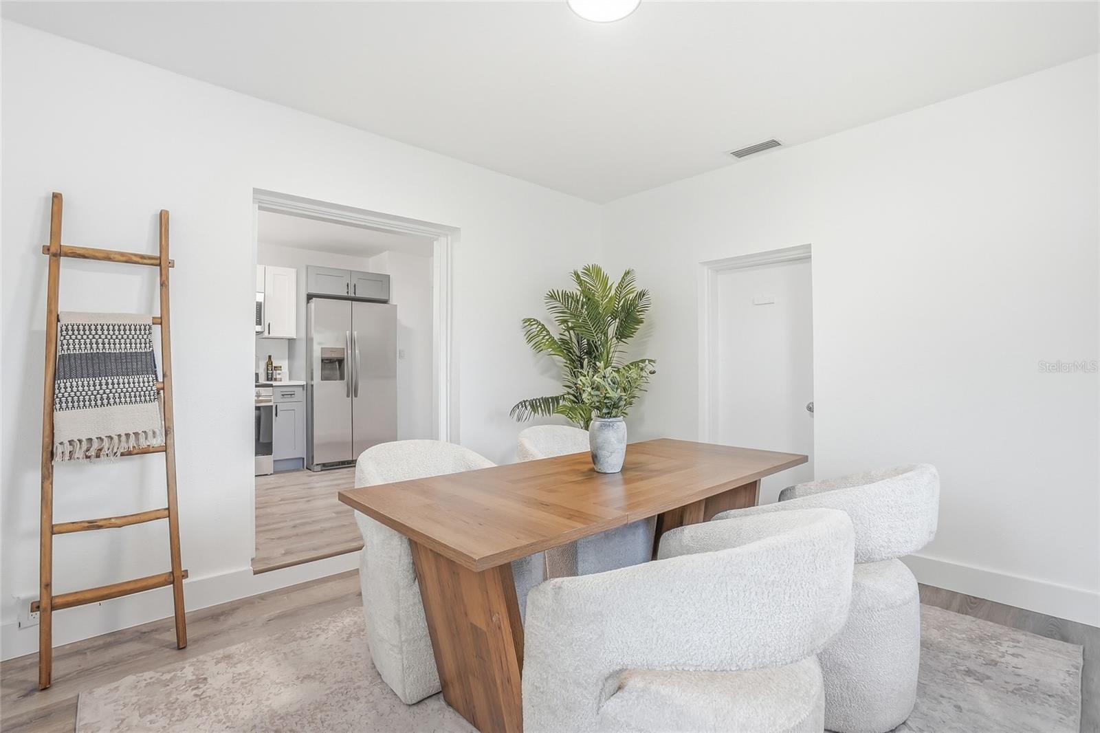 Image 12 of 28 For 7125 5th Avenue N