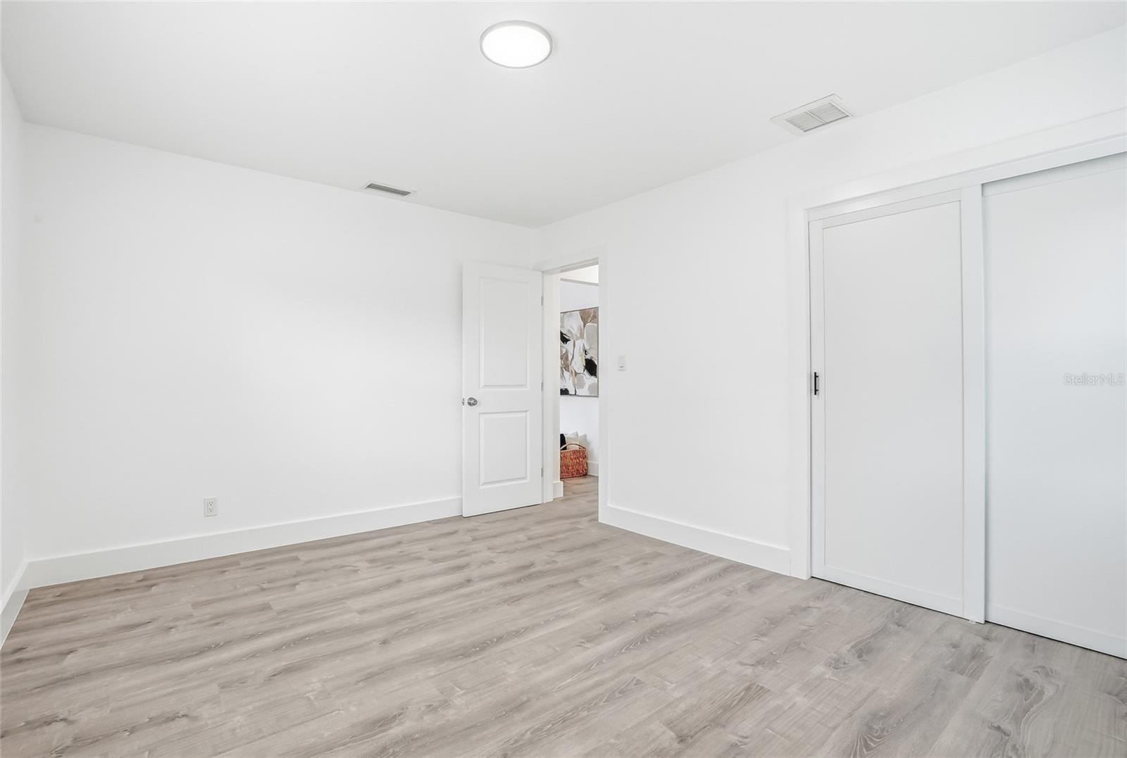 Image 14 of 28 For 7125 5th Avenue N