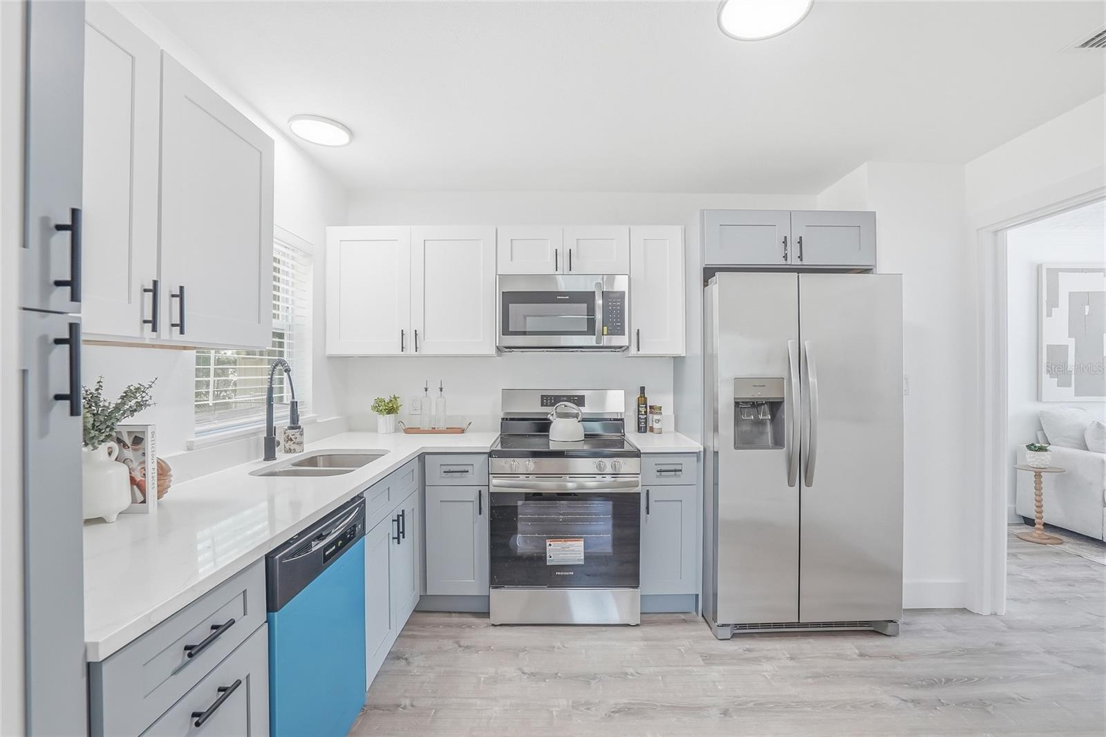 Image 8 of 28 For 7125 5th Avenue N