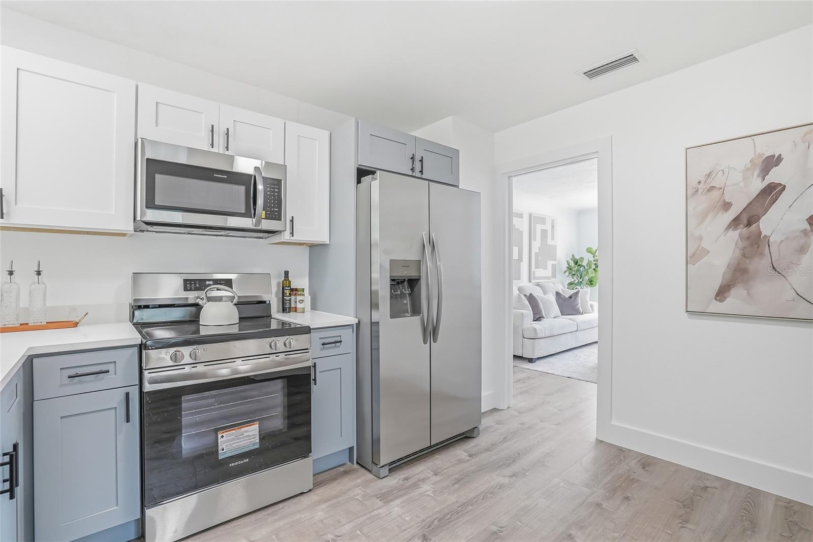 Image 9 of 28 For 7125 5th Avenue N