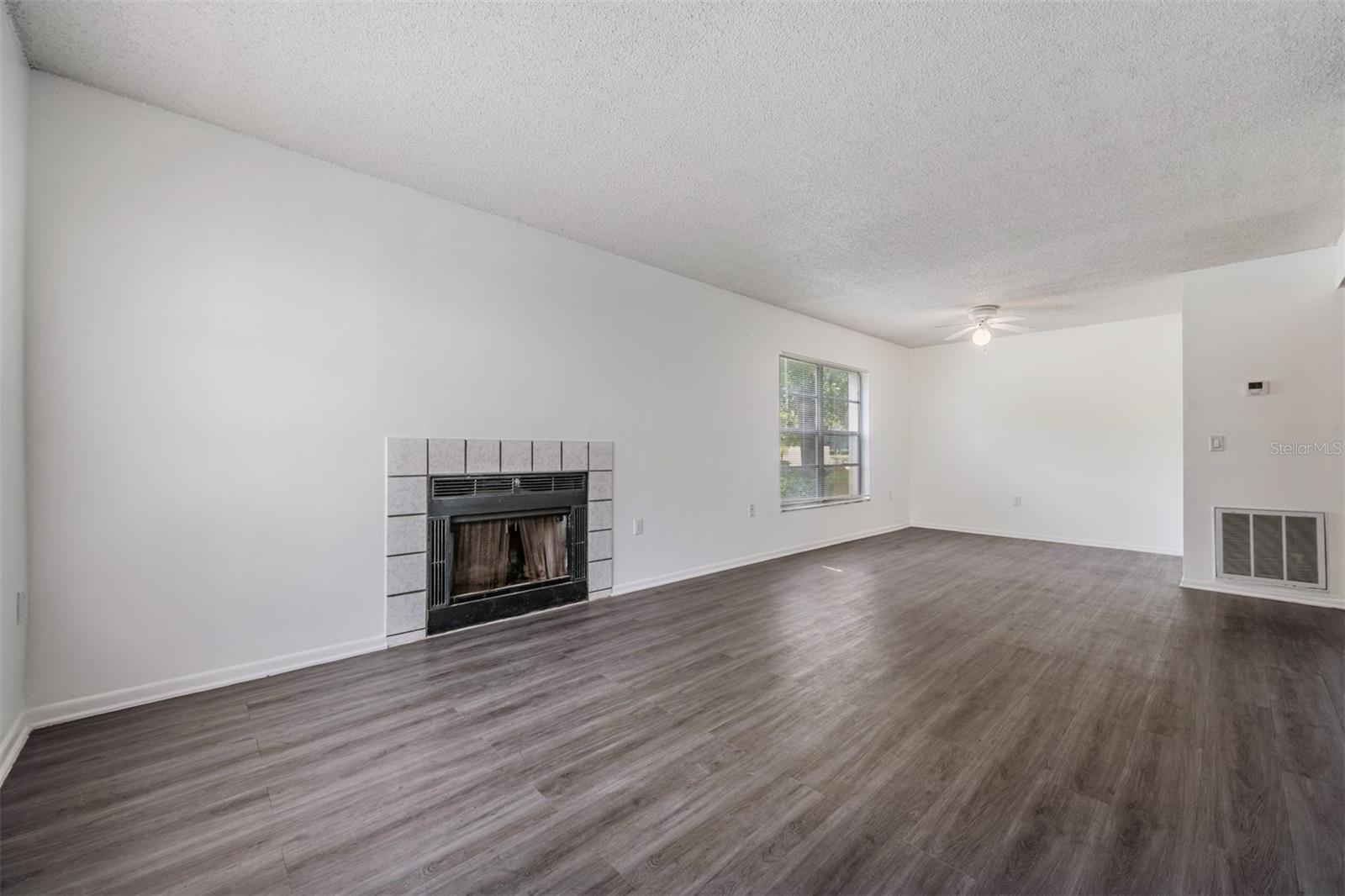 Image 3 of 27 For 4208 Winding Moss Trail 102