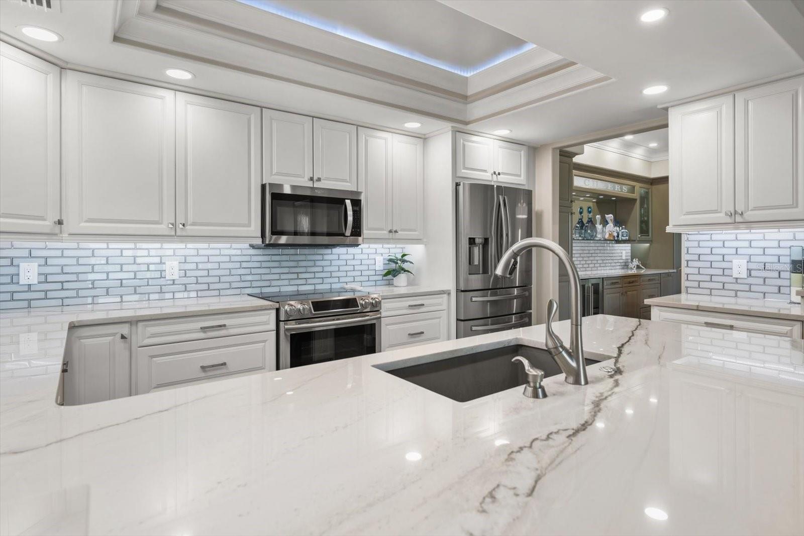 Image 17 of 73 For 6 Belleview Boulevard 608