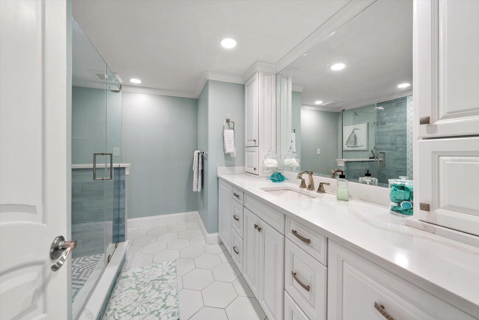 Image 21 of 73 For 6 Belleview Boulevard 608