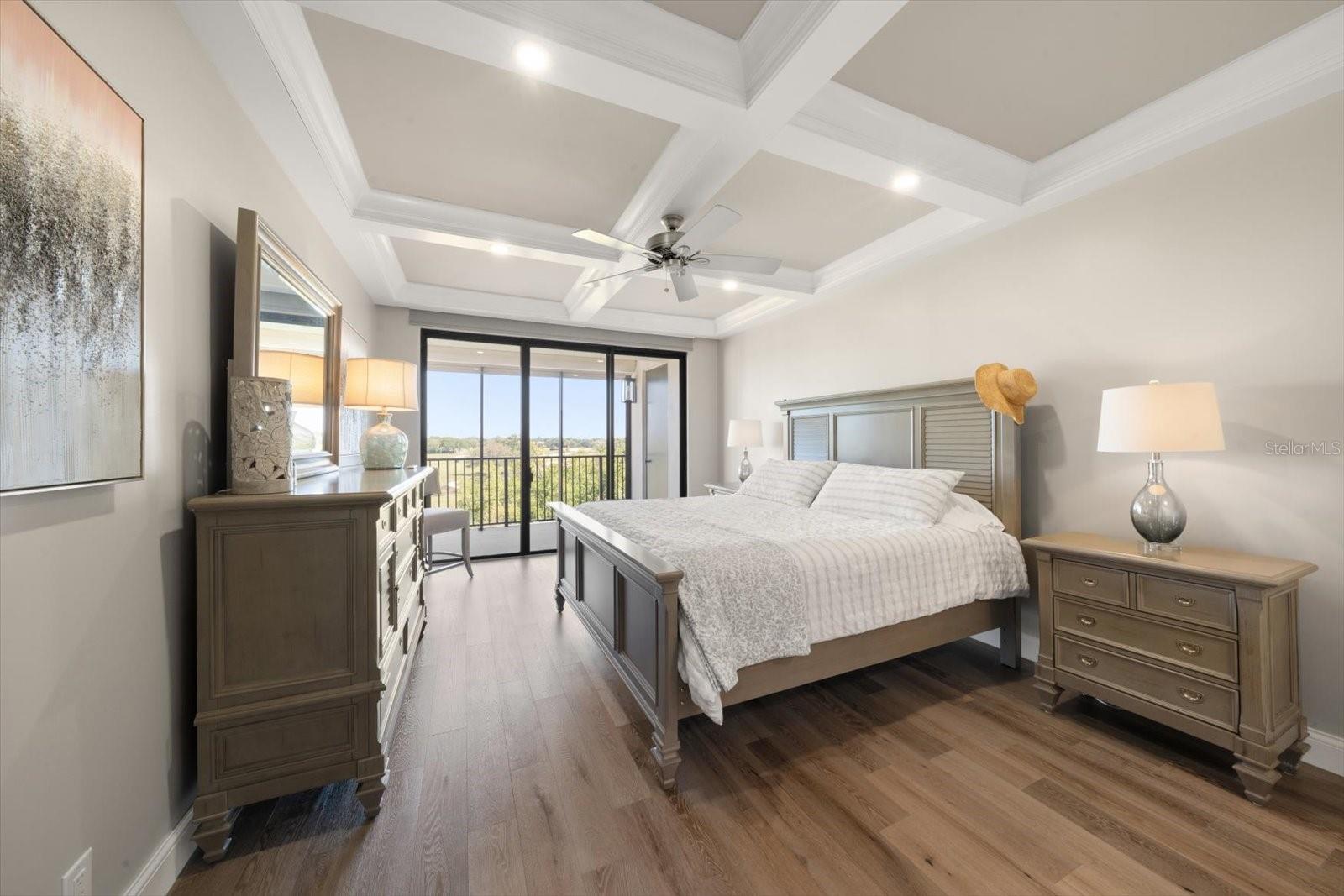 Image 26 of 73 For 6 Belleview Boulevard 608