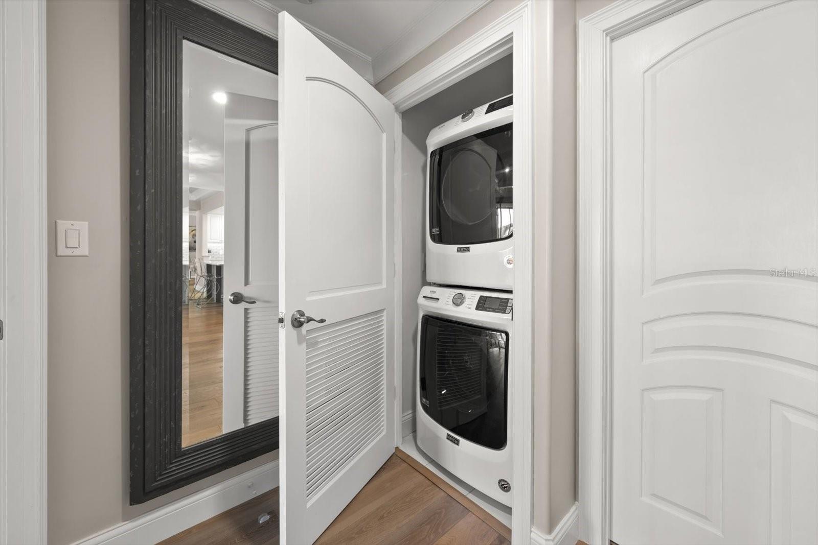 Image 34 of 73 For 6 Belleview Boulevard 608