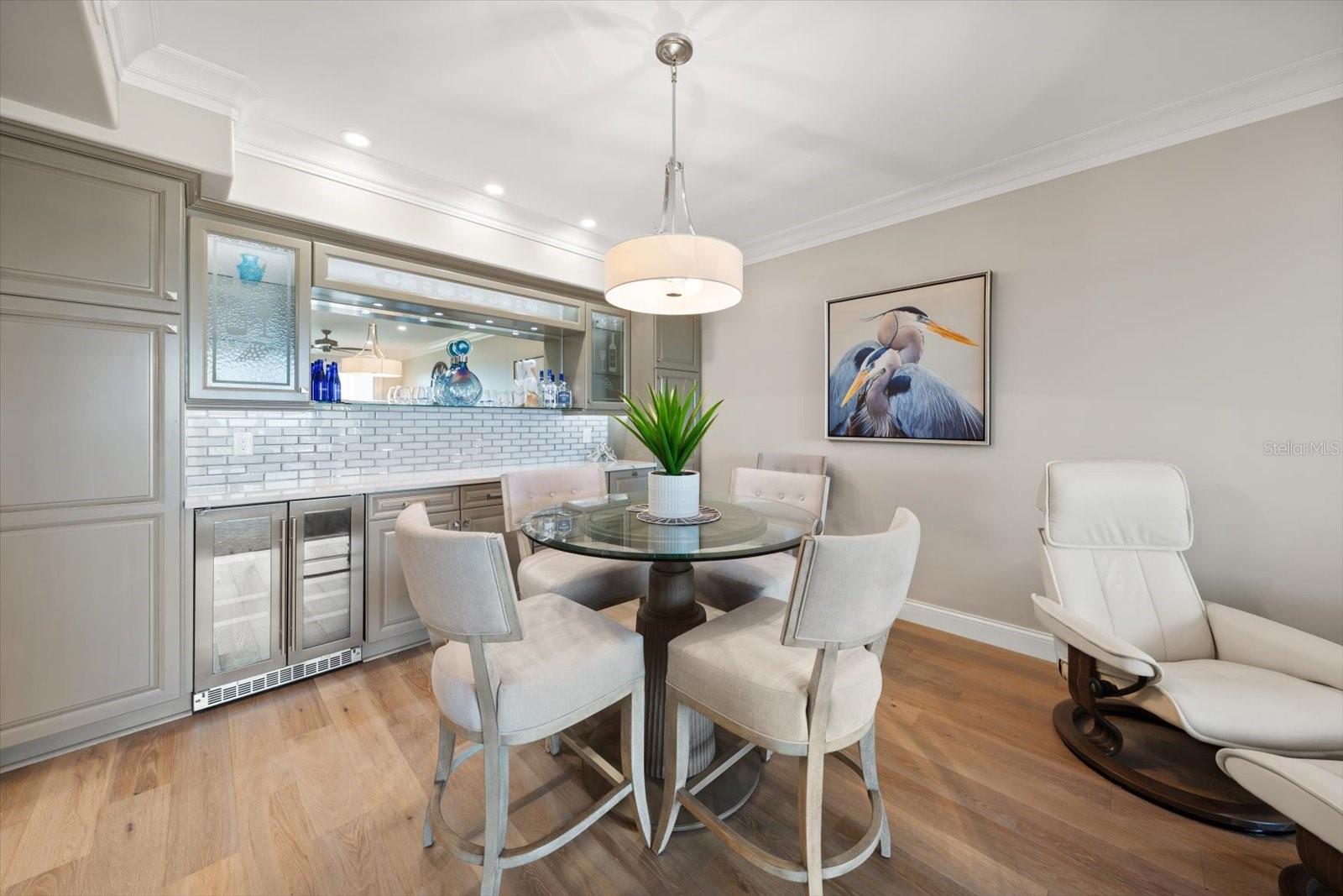 Image 36 of 73 For 6 Belleview Boulevard 608