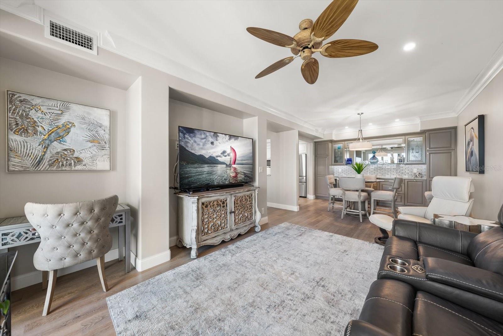 Image 39 of 73 For 6 Belleview Boulevard 608