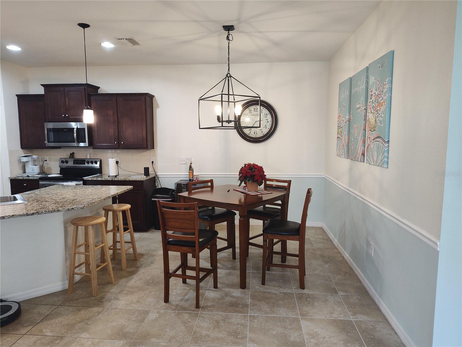 Image 14 of 20 For 7460 Stonebrook Circle