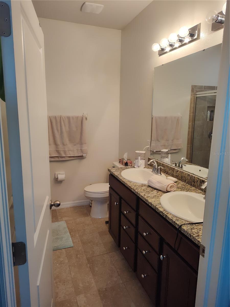 Image 7 of 20 For 7460 Stonebrook Circle