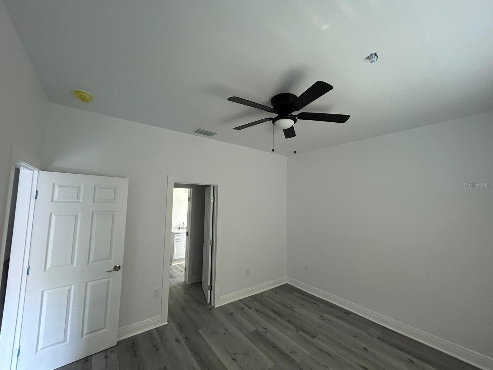 Image 16 of 36 For 705 Orange Avenue