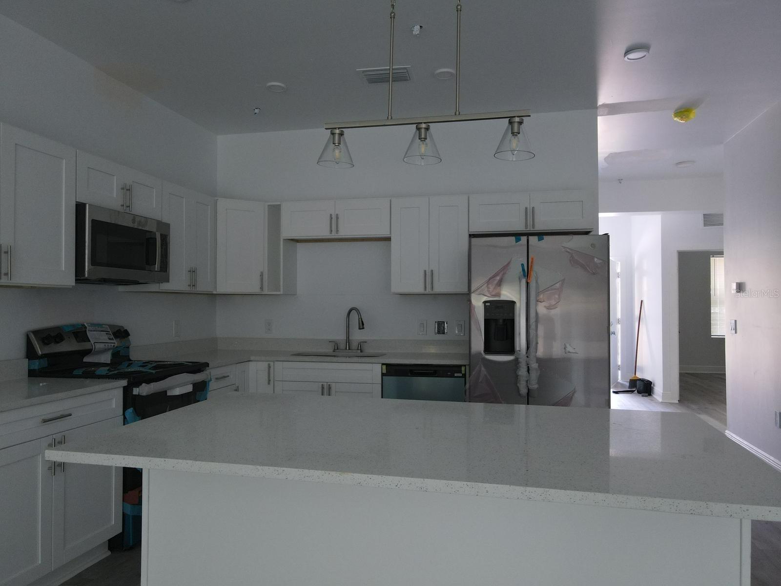 Image 17 of 36 For 705 Orange Avenue