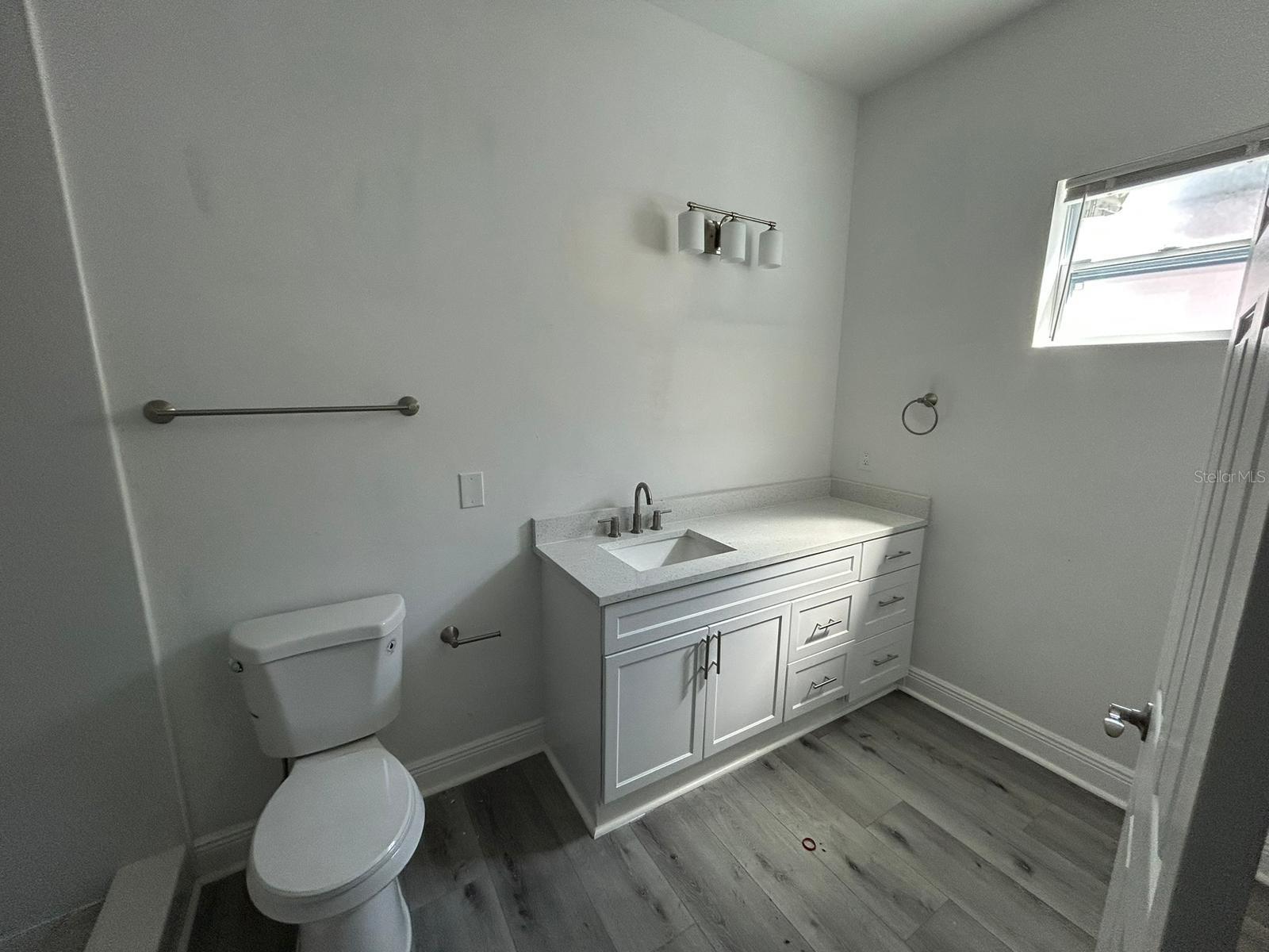 Image 23 of 36 For 705 Orange Avenue