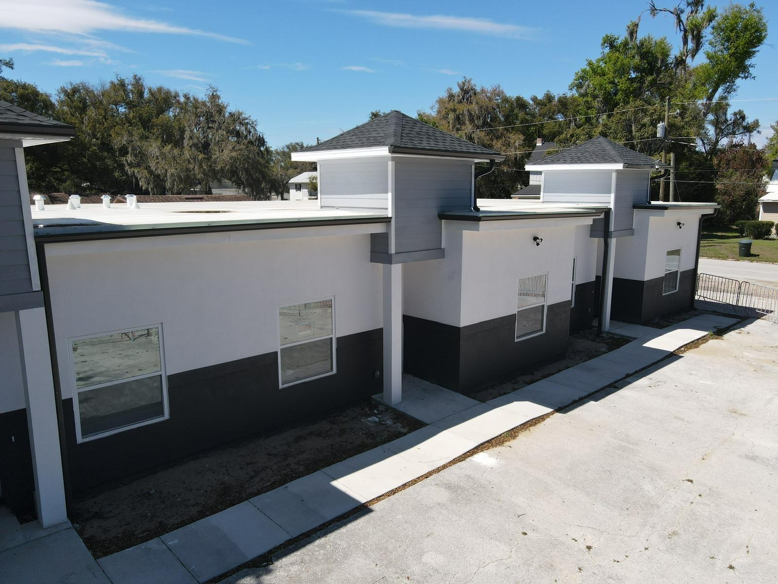 Image 33 of 36 For 705 Orange Avenue