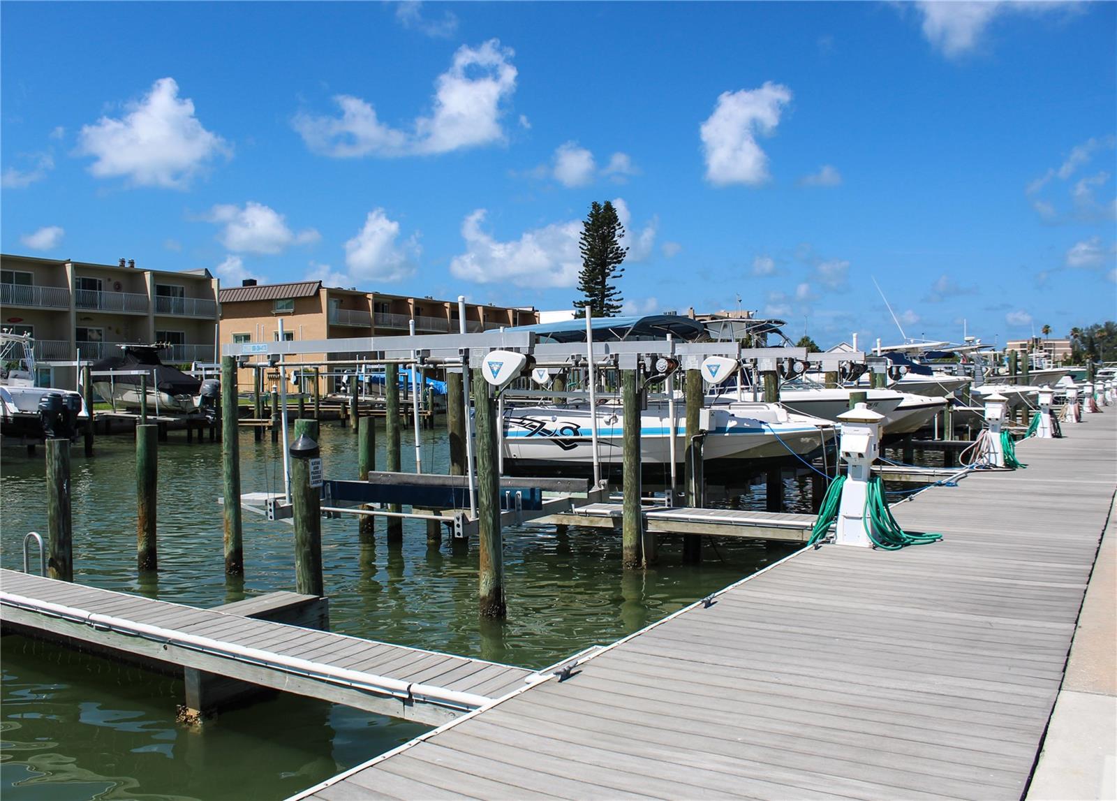 Image 43 of 54 For 1 Key Capri  102e