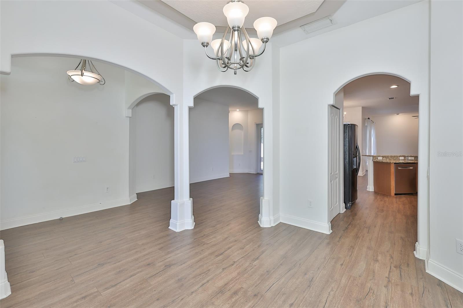 Image 10 of 55 For 9274 Estate Cove Circle