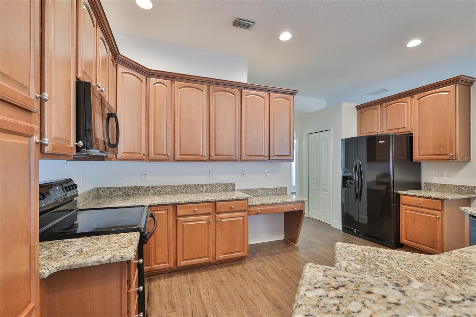 Image 18 of 55 For 9274 Estate Cove Circle