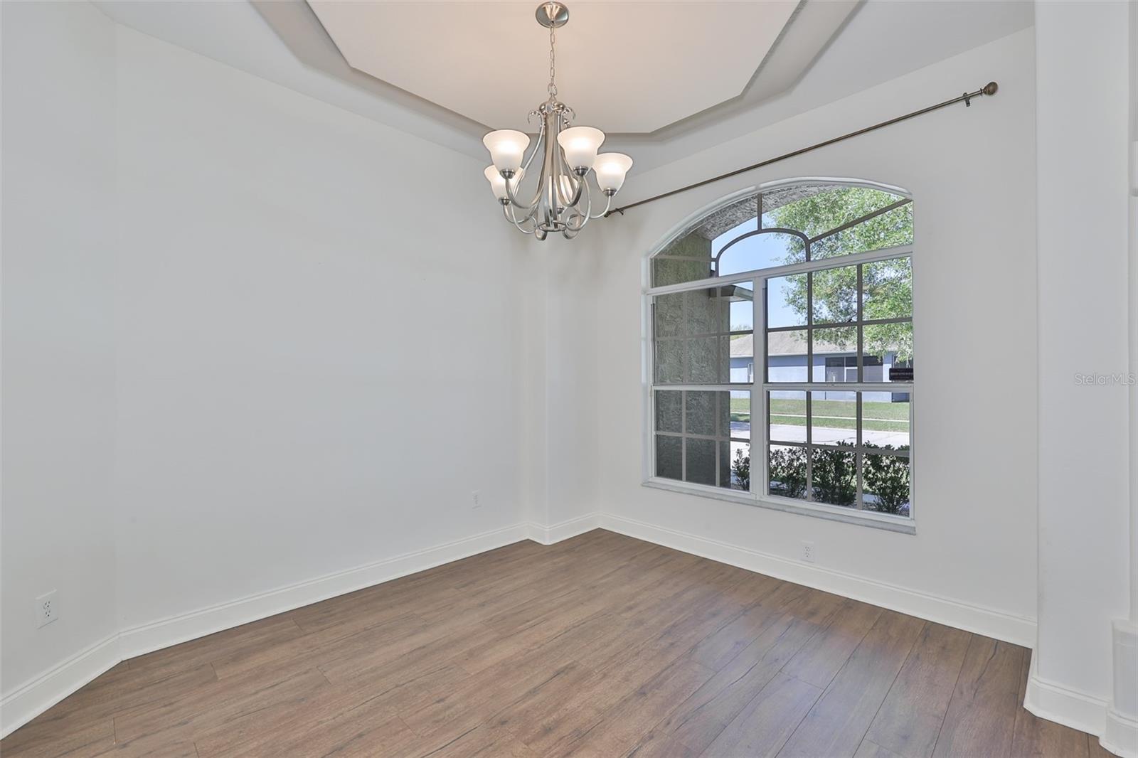 Image 9 of 55 For 9274 Estate Cove Circle