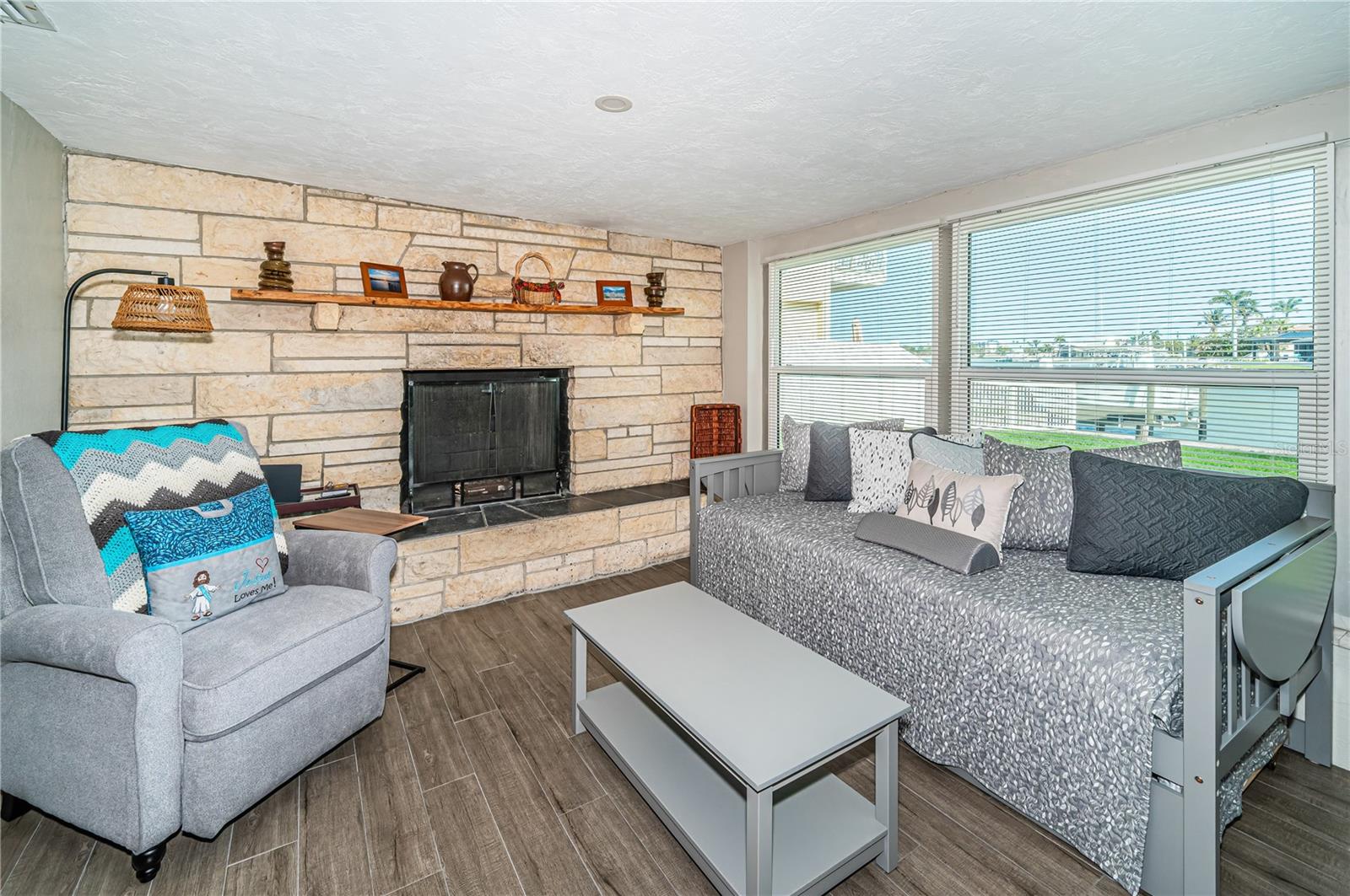 Image 10 of 34 For 7927 11th Avenue S