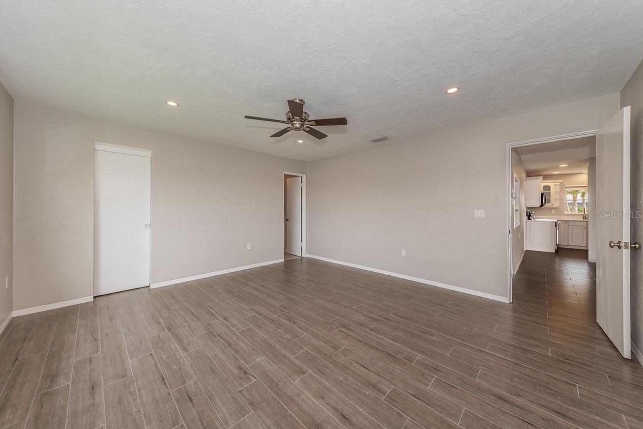 Image 20 of 34 For 7927 11th Avenue S