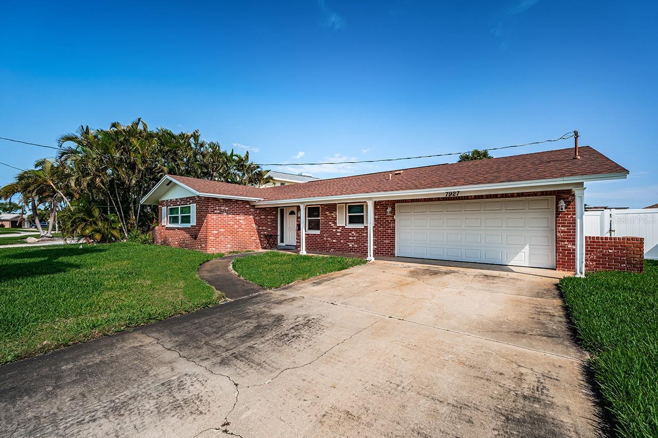 Image 5 of 34 For 7927 11th Avenue S