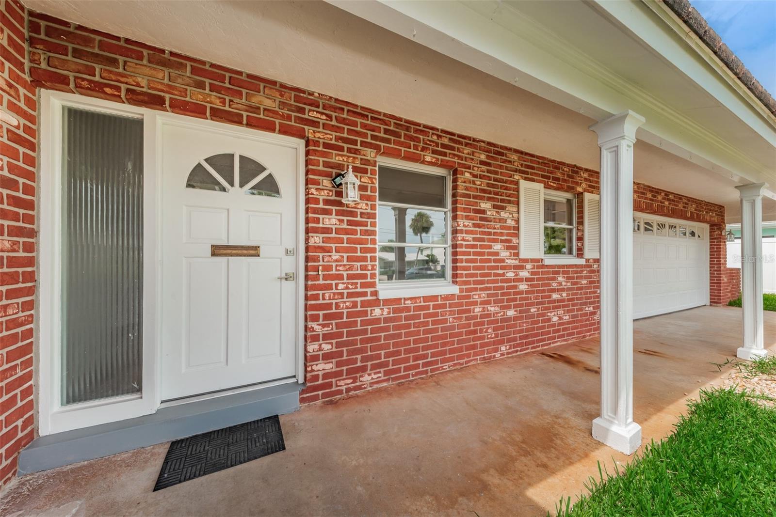 Image 6 of 34 For 7927 11th Avenue S