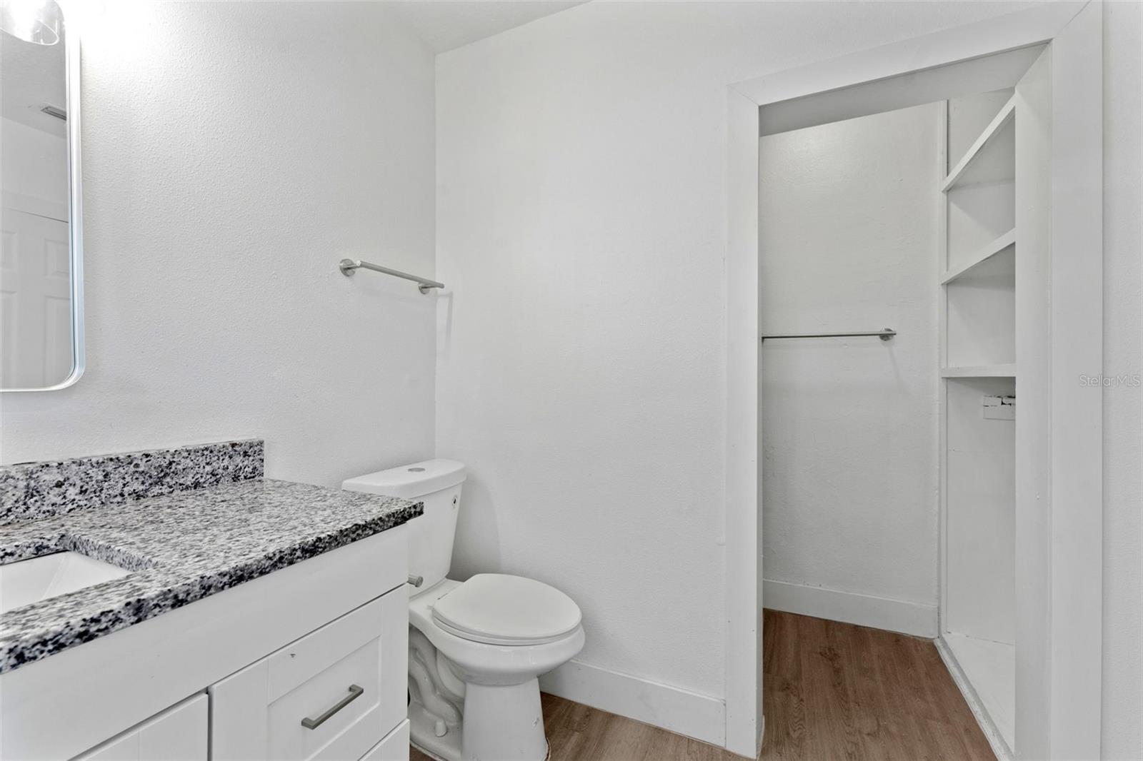 Image 22 of 27 For 10124 Hyacinth Avenue