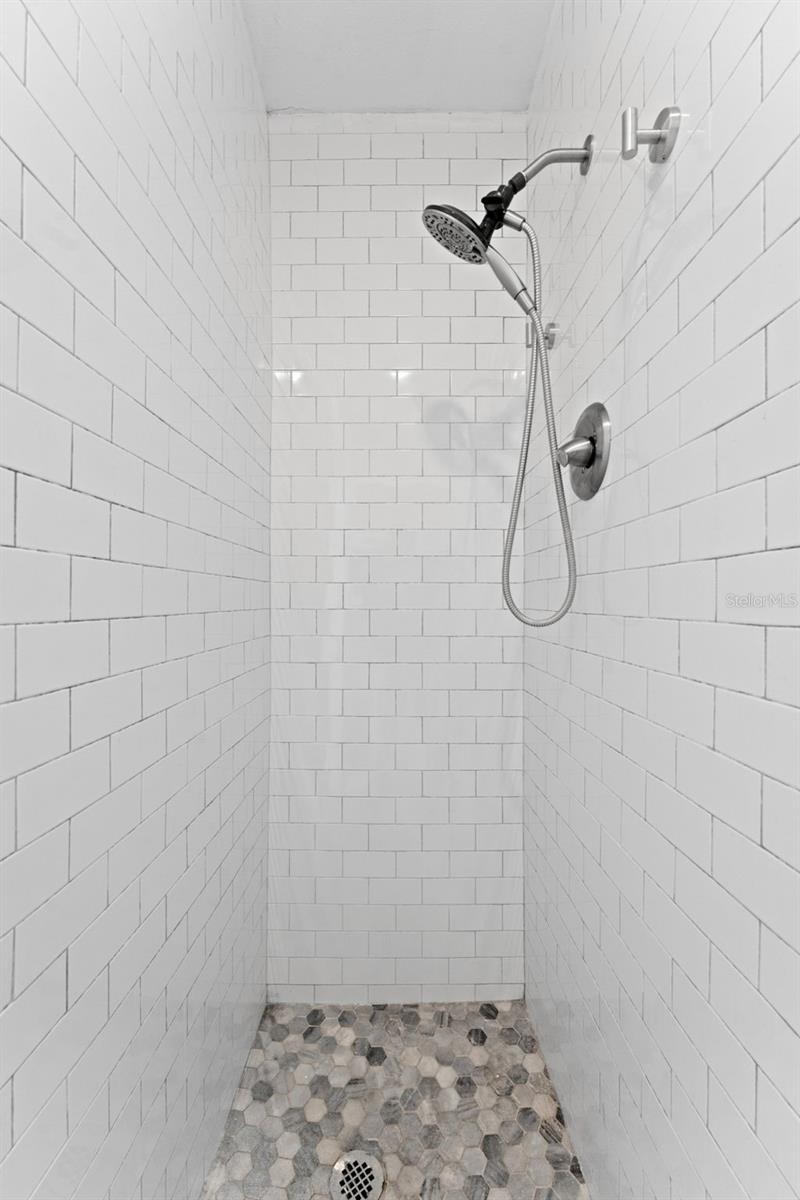 Image 23 of 27 For 10124 Hyacinth Avenue