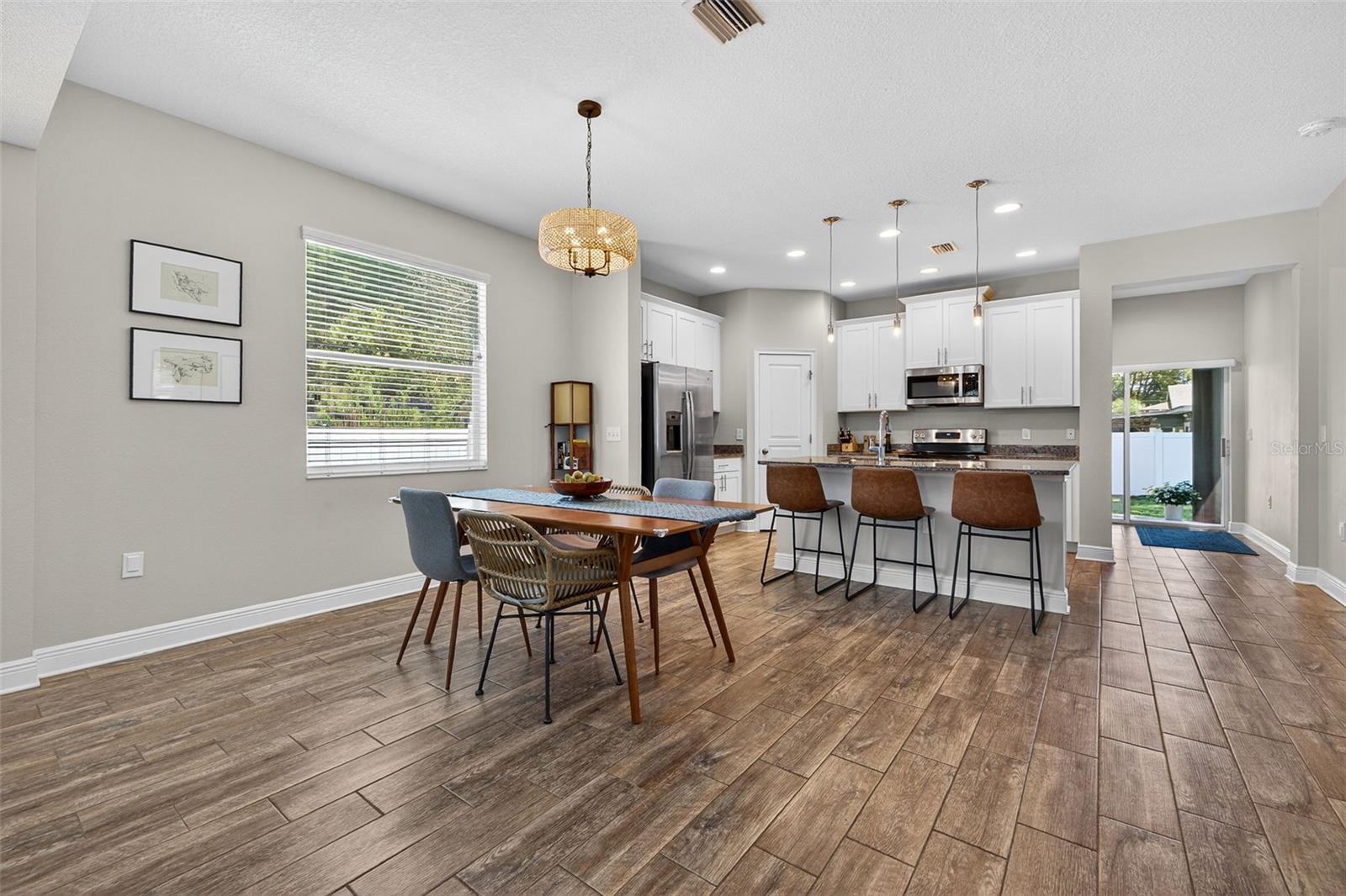 Image 15 of 35 For 1003 Comanche Avenue