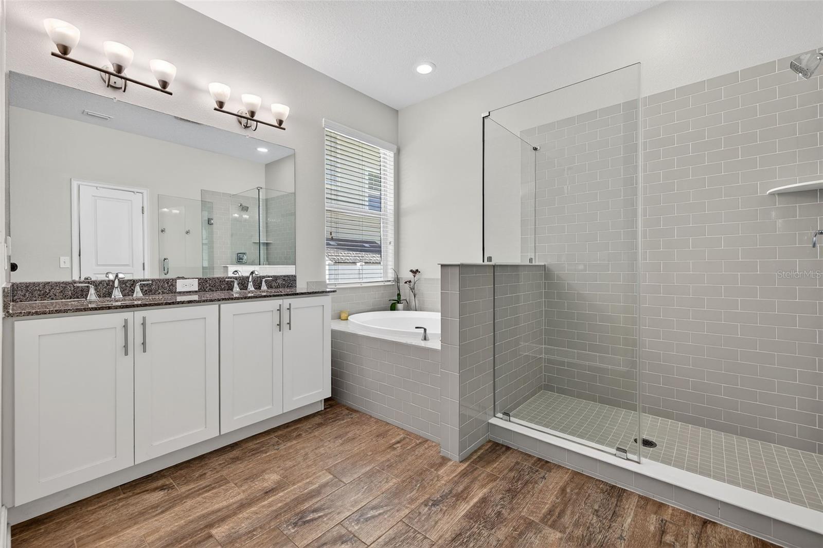 Image 20 of 35 For 1003 Comanche Avenue